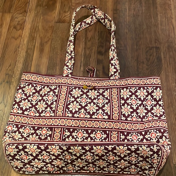 Vera Bradley Duffle - Picture 1 of 2